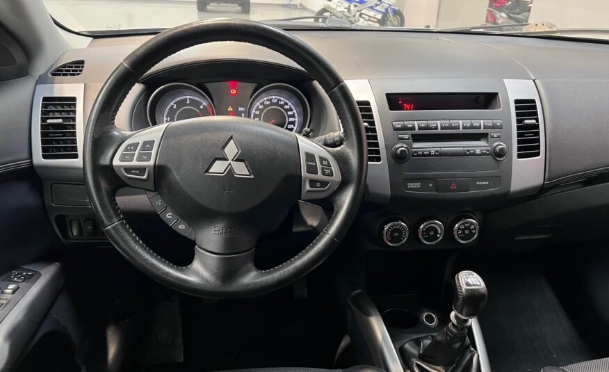 MITSUBISHI Outlander 2.2 DID 4X4