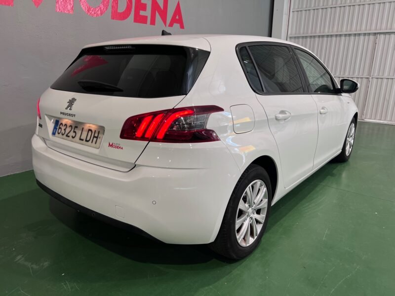 PEUGEOT 308 1.5 HDI STYLE