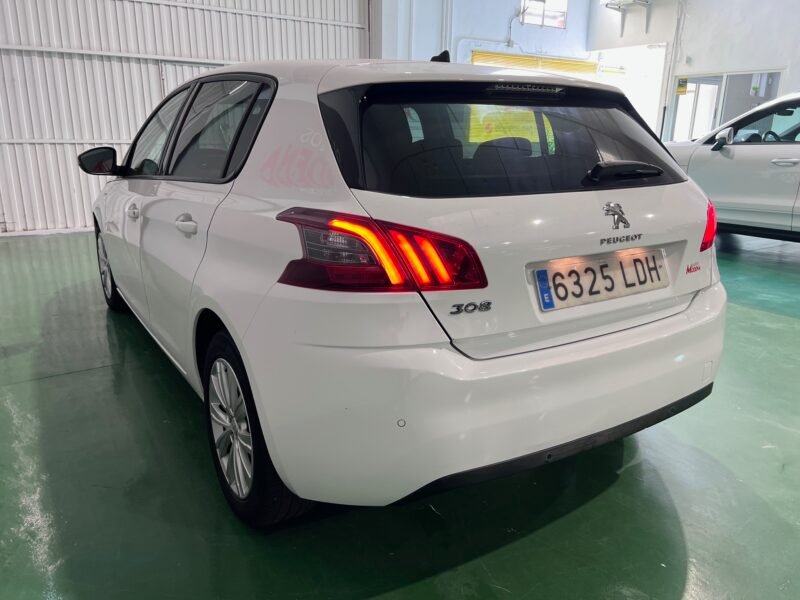 PEUGEOT 308 1.5 HDI STYLE