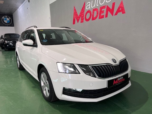 SKODA OCTAVIA COMBI 1.6 TDI AMBITION