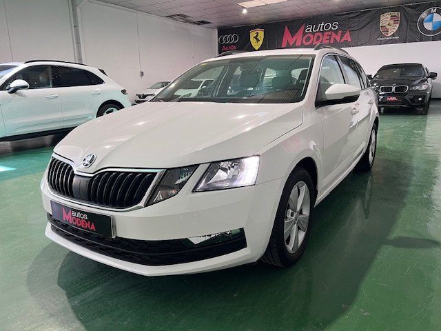 SKODA OCTAVIA COMBI 1.6 TDI AMBITION