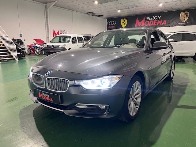 BMW 318d AUT MODERN