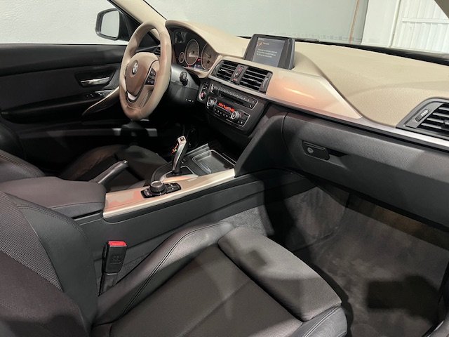 BMW 318d AUT MODERN
