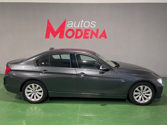 BMW 318d AUT MODERN
