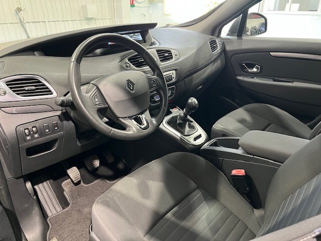 RENAULT SCENIC 1.5 DCI LIMITED