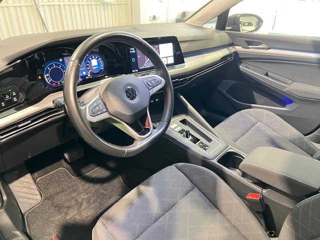 VOLKSWAGEN GOLF 8 2.0 TDI DSG 150 CV