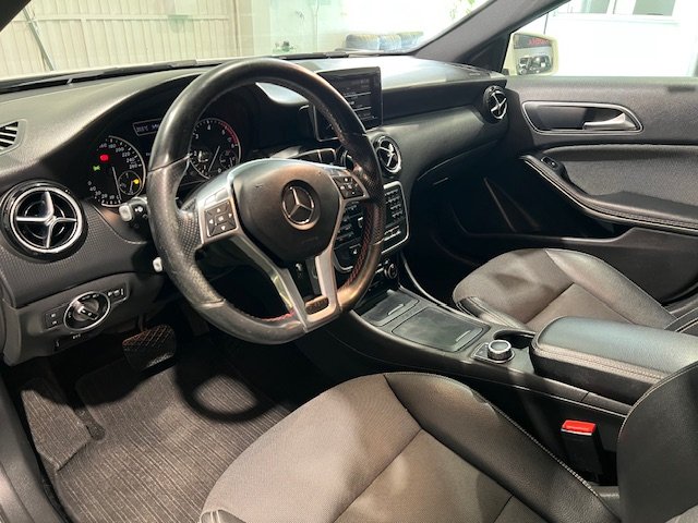 MERCEDES-BENZ A 180 CDI AMG LINE AUTOMATICO