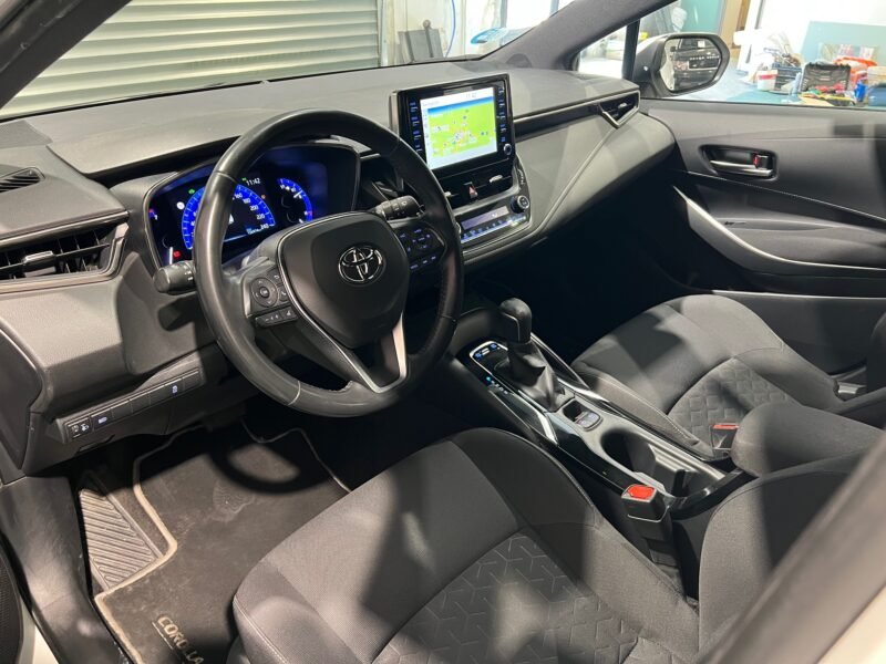 TOYOTA COROLLA 1.8 ECVT HYBRID