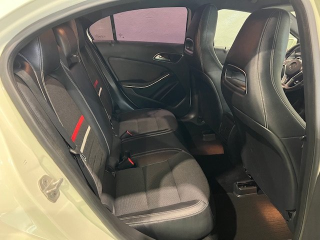 MERCEDES A180 CDI AMG 7G