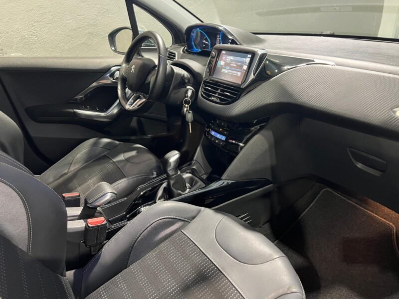 PEUGEOT 2008 1.6 HDI ALLURE