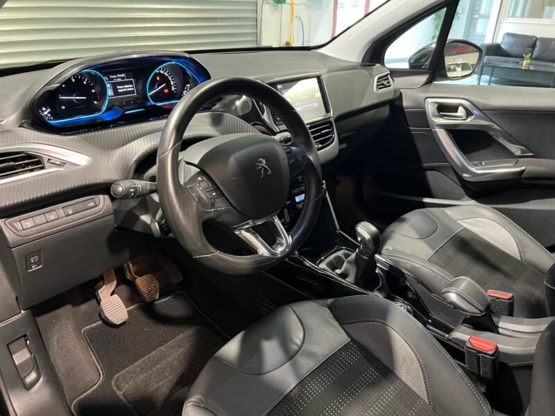 PEUGEOT 2008 1.6 HDI ALLURE