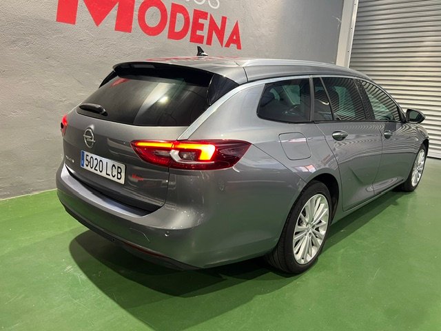 OPEL INSIGNIA ST 1.6 CDTI COSMO