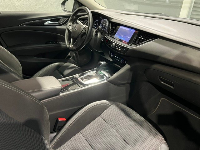 OPEL INSIGNIA ST 1.6 CDTI COSMO