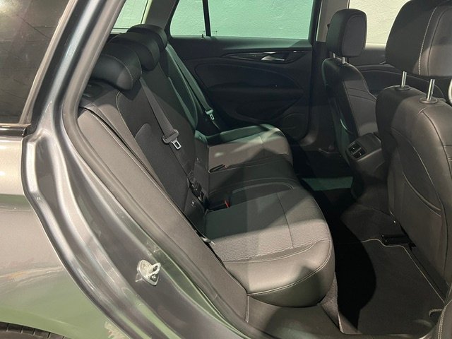 OPEL INSIGNIA ST 1.6 CDTI COSMO