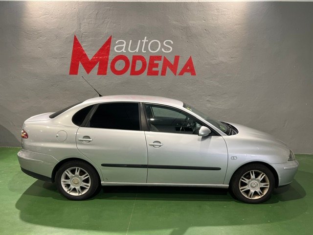 SEAT CORDOBA 1.4 i 16V STYLANCE