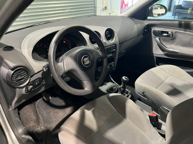 SEAT CORDOBA 1.4 i 16V STYLANCE