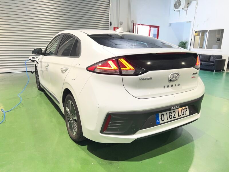 HYUNDAI IONIC 1.6 GDI PHEV STYLE