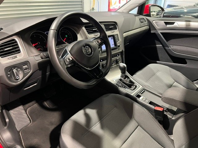 VOLKSWAGEN GOLF 2.0 TDI DSG SPORT