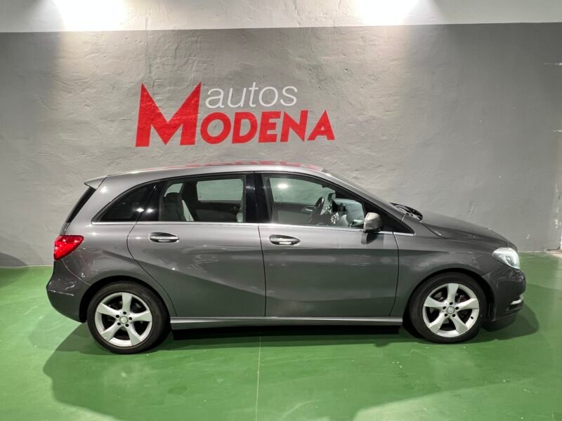 MERCEDES-BENZ B200 CDI 2.0 CDI 7G AVANGARDE