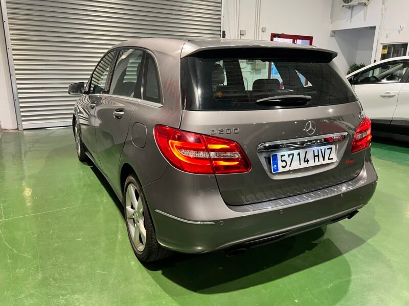 MERCEDES-BENZ B200 CDI 2.0 CDI 7G AVANGARDE