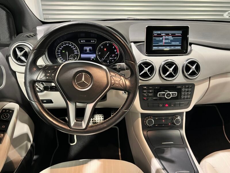 MERCEDES-BENZ B200 CDI 2.0 CDI 7G AVANGARDE