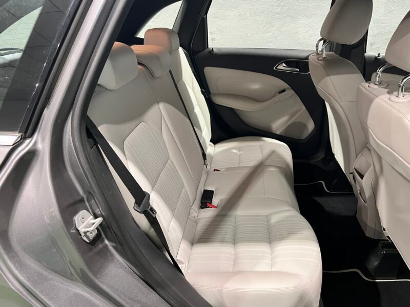 MERCEDES-BENZ B200 CDI 2.0 CDI 7G AVANGARDE
