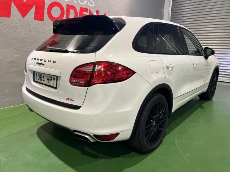 PORSCHE CAYENNE 3.0d V6 PLATINUM