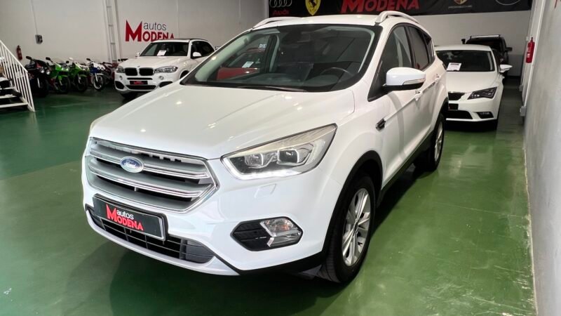 FORD KUGA 1.5 TDCI TITANIUM