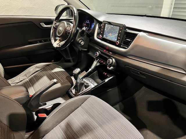 KIA STONIC 1.6 CRDI
